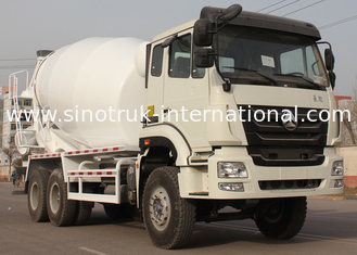 Industrial Concrete Mixing Truck For Road Repairing / Cement Truck Mixer