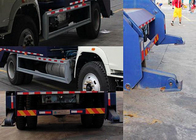 Φορτηγό SINOTRUK HOWO 6-10CBM 4X2 ZZ1127G4215C1 συλλογής απορριμάτων βραχιόνων ταλάντευσης