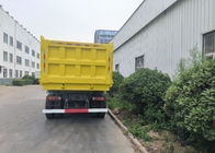 Tipper Howo Sinotruk φορτηγό απορρίψεων 10Wheels 400Hp 6 × 4 μέση ανύψωση κίτρινη