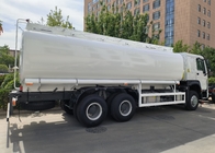 Φορτηγό 10Wheels 400Hp 6 × 4 δεξαμενών πετρελαίου Howo 25CBM Sinotruk πολλαπλάσια διαμερίσματα
