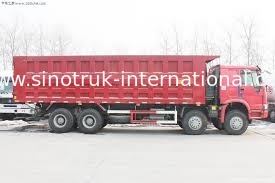 Φορτηγό απορρίψεων SINOTRUK HOWO 371HP 12wheels LHD 31tons 20-30CBM ZZ3317N3567W