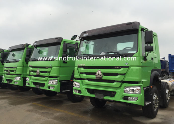 Το πράσινο Tipper πλαισίων 371HP χρώματος φορτηγό απορρίψεων 12 κυλά LHD 60 - 70 τόνοι 28CBM