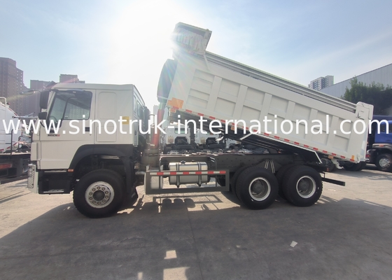 Sinotruk Howo Τρακ 380Hp 6 × 4 20CBM Λευκό με αυτόματη σανίδα