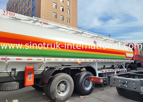 SINOTRUK HOWO Κόκκινο 380HP 8×4 12Ποδιών Μεγάλης χωρητικότητας φορτηγό δεξαμενής πετρελαίου