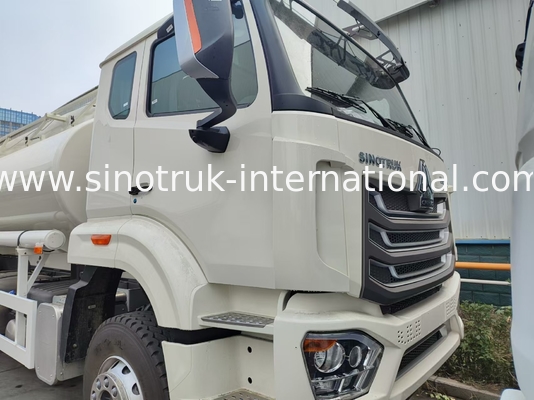 HOWO 25CBM 6*4 Τρακ Tank Oil 380HP Strong Horsepower Λευκό