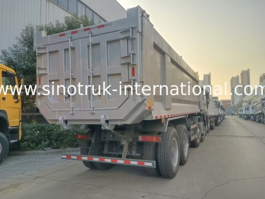 Τελαχιστοποιημένο φορτηγό SINOTRUK HOWO 400HP 12 τροχούς LHD 40Tons 30CBM ZZ3317V3567B1
