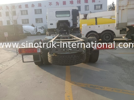 Σασί φορτηγού SINOTRUK HOWO 16-20 τόνων 4X2 LHD 300HP