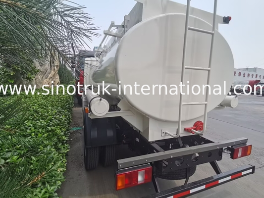 SINOTRUK HOWO 4X2 6 τροχών Τεχνόμαξα πετρελαίου 5-6CBM Μονό κάδο με ροόμετρο
