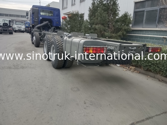 SINOTRUK HOWO Αεροδεξαμενόπλοιο Τελαχιστοφόρο Τάξι 400HP 8X4 LHD 50 Τόνους 40CBM