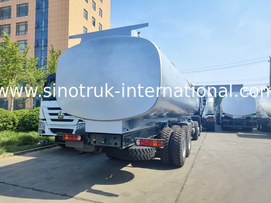 Υψηλής ισχύος HOWO 8*4 400HP LHD φορτηγό καυσίμου 40CBM Διπλό σύστημα δεξαμενής για τη διανομή καυσίμου μεγάλης απόστασης
