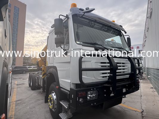 SINOTRUK Truck Mounted Cranes Equipment 12 Tons XCMG For Lifting 6X4  Knuckle Boom Crane Yellow, eye-catching, Military bumper
