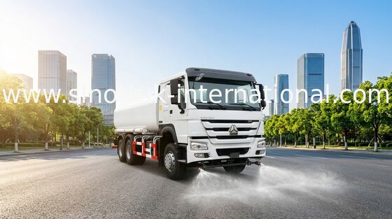 20CBM νερό φορτηγών SINOTRUK HOWO LHD 6X4 δεξαμενών νερού που ψεκάζει το φορτηγό ISO δεξαμενών