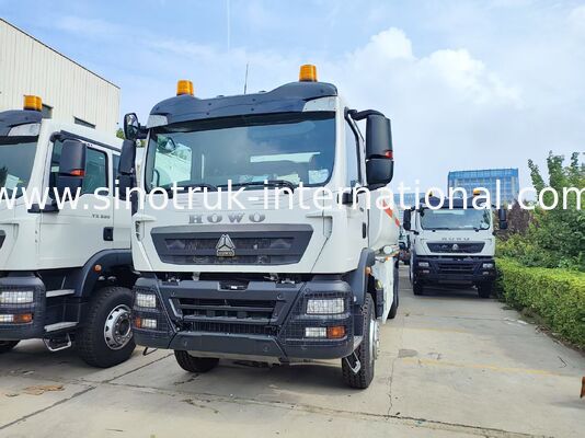 Λευκό HOWO TX 6×4 φορτηγό μεταφοράς καυσίμου 336HP 25CBM δεξαμενή καυσίμου, σταθερή απόδοση μεταφοράς
