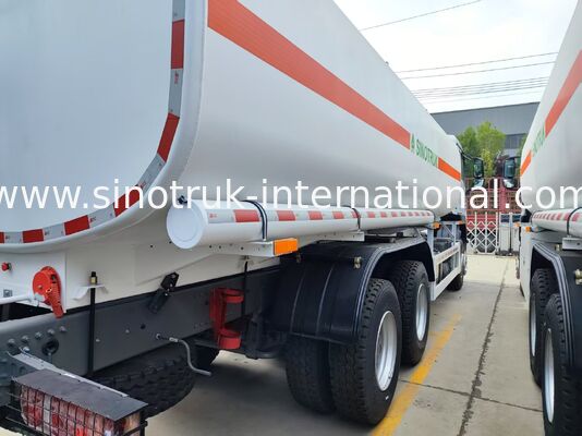 Λευκό HOWO TX 6×4 φορτηγό μεταφοράς καυσίμου 336HP 25CBM δεξαμενή καυσίμου, σταθερή απόδοση μεταφοράς