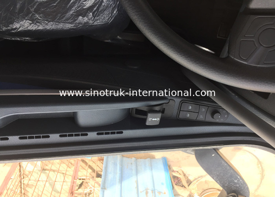 Ημι κεφάλι τρακτέρ ZZ4257N3247N1B φορτηγών SINOTRUK HOWO με το κλιματιστικό μηχάνημα