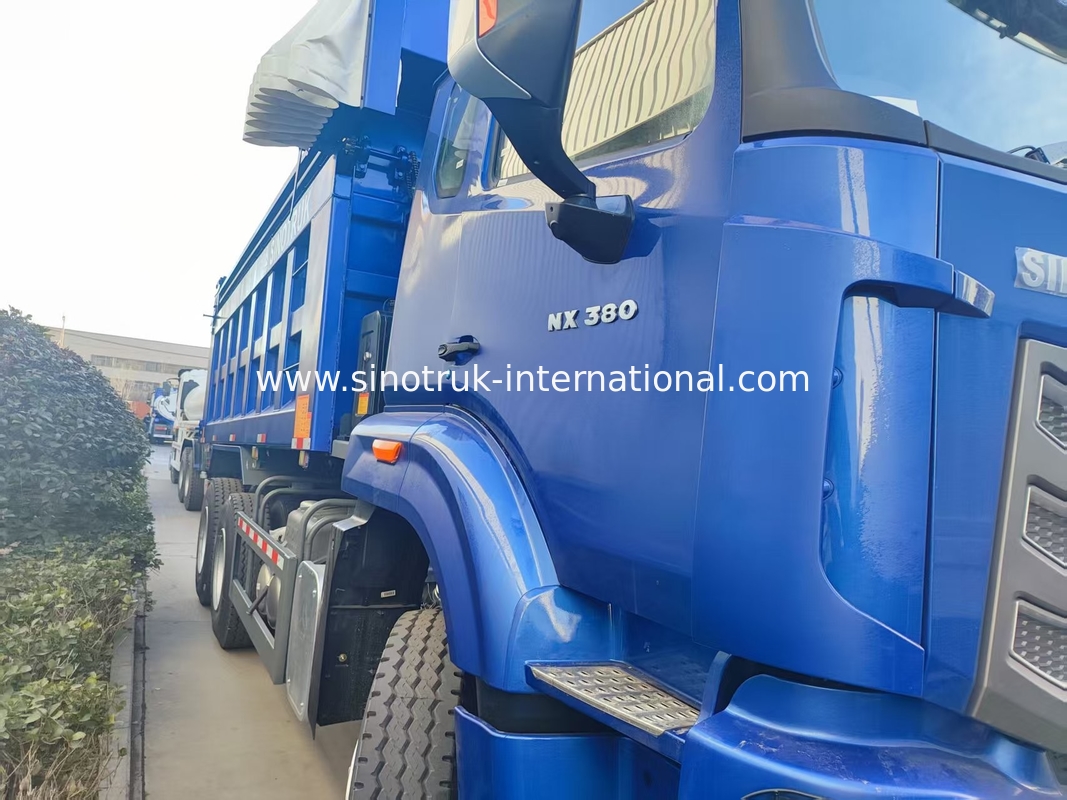 Δυνατό Πολυδιάστατο HOWO 6x4 380HP Μπλε φορτηγό με 20CBM τετραγωνικό κιβώτιο φορτίου και αδιάβροχη πλαστική