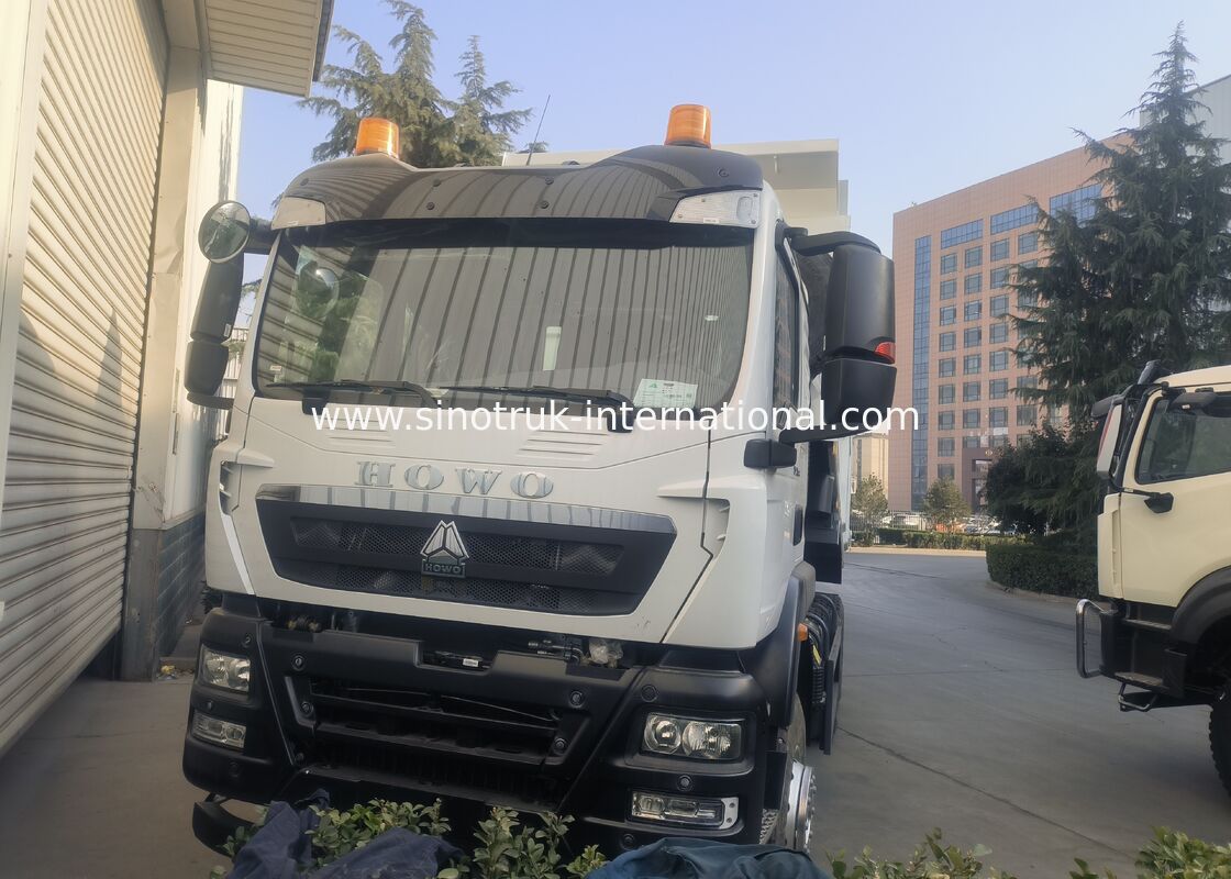 HOWO TX βαρύ φορτηγό με χωρητικότητα δεξαμενής καυσίμου 300L και υλικό ατσάλινου σώματος για τη μεταφορά βαρέων φορτίων