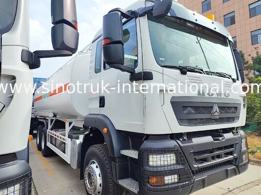Λευκό HOWO TX 6×4 φορτηγό μεταφοράς καυσίμου 336HP 25CBM δεξαμενή καυσίμου, σταθερή απόδοση μεταφοράς