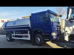 SINOTRUK HOWO 4x2 300HP Μπλε υπόστεγο με 10m3 υδατοβόλο σώμα